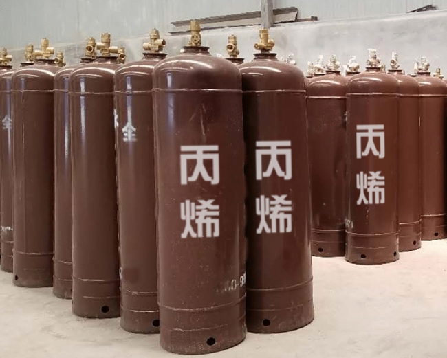 当着全班面被C到高潮哭视频